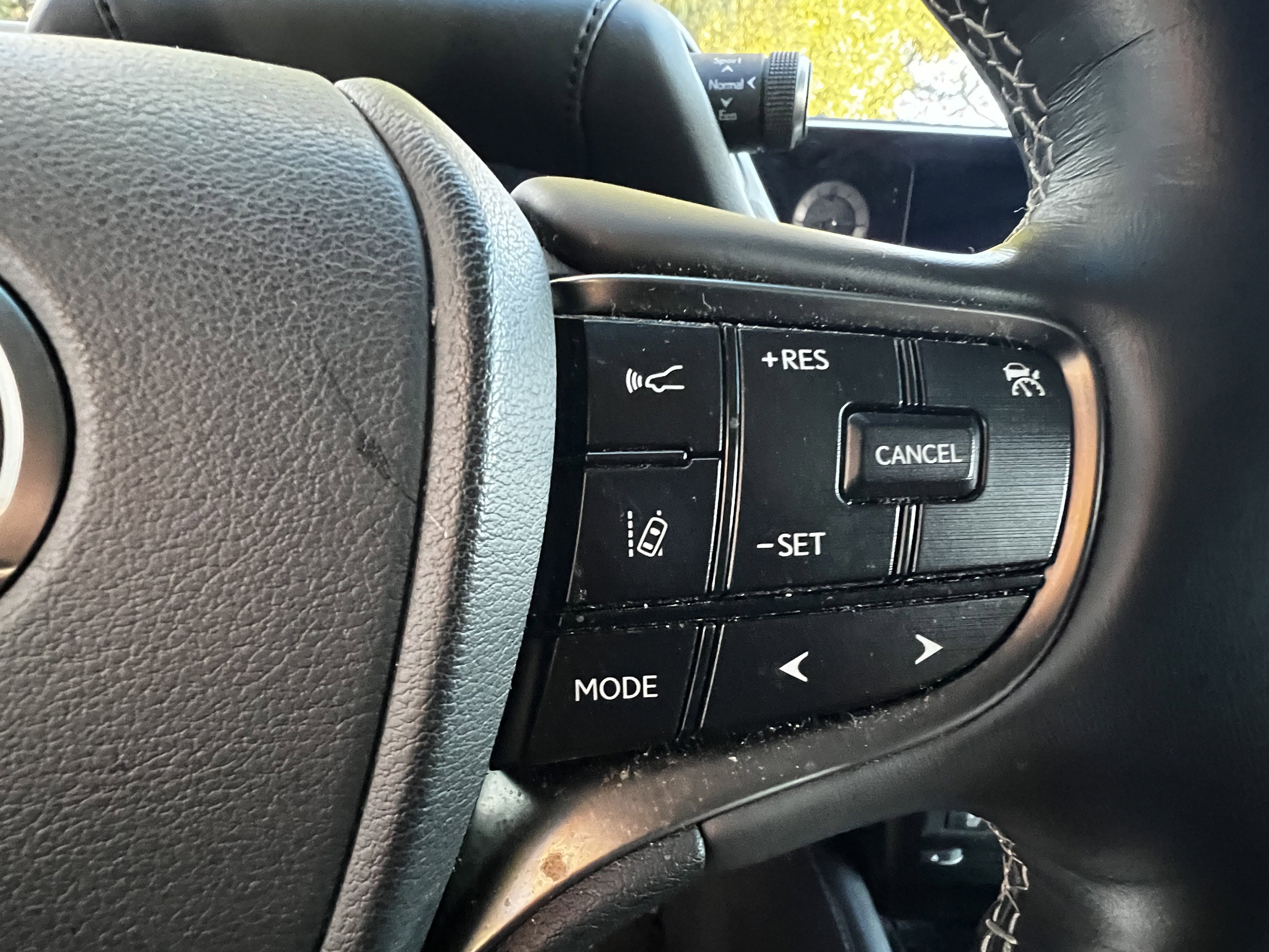 Used 2021 Lexus ES 300h Ultra Luxury w/ Accessory Package 2 image 20