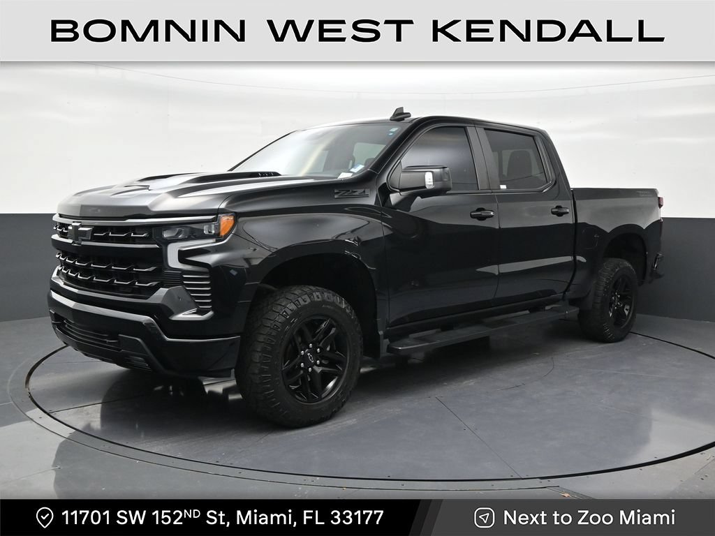 Used 2023 Chevrolet Silverado 1500 LT Trail Boss w/ LT Trail Boss Premium Package AWD/4WD image 1