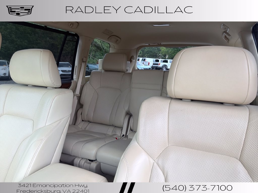 Used 2019 Lexus LX 570 4WD w/ Luxury Package image 2