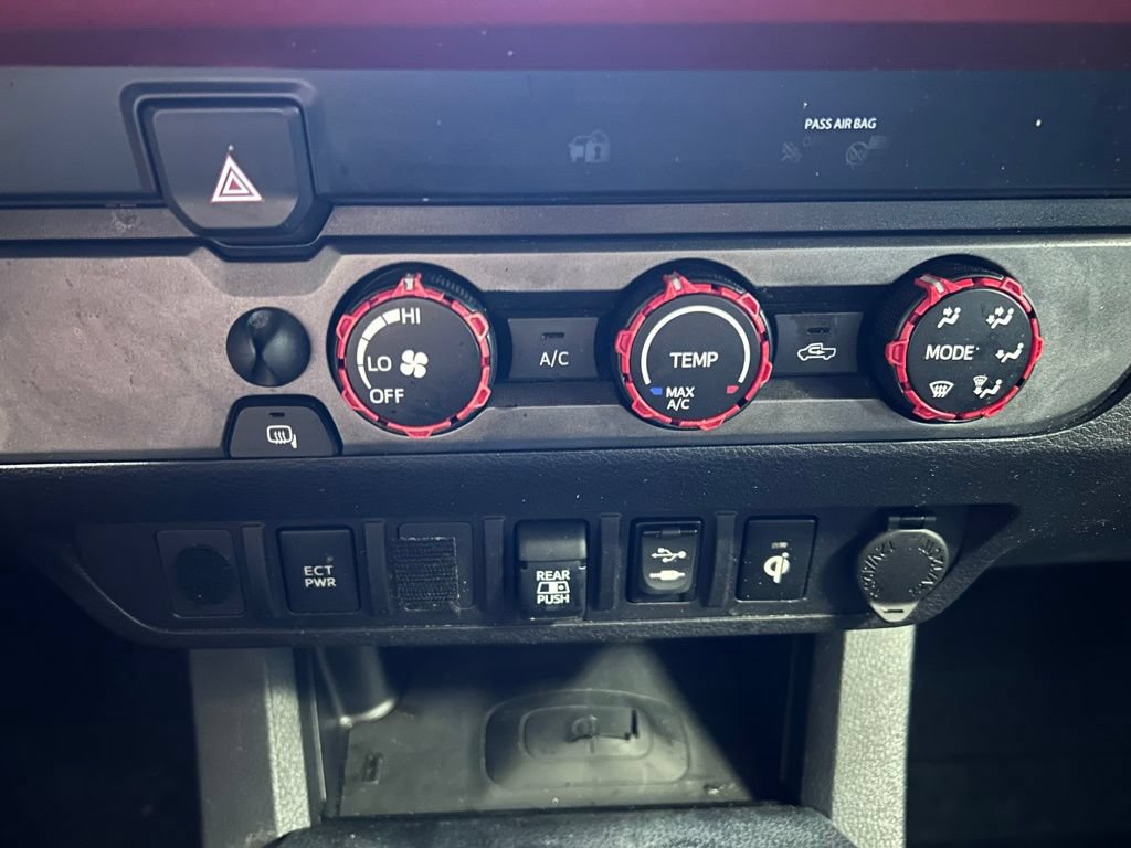 Used 2019 Toyota Tacoma TRD Sport RWD image 17