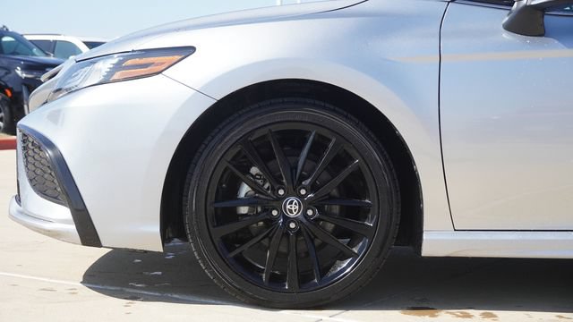 Used 2024 Toyota Camry XSE FWD image 5