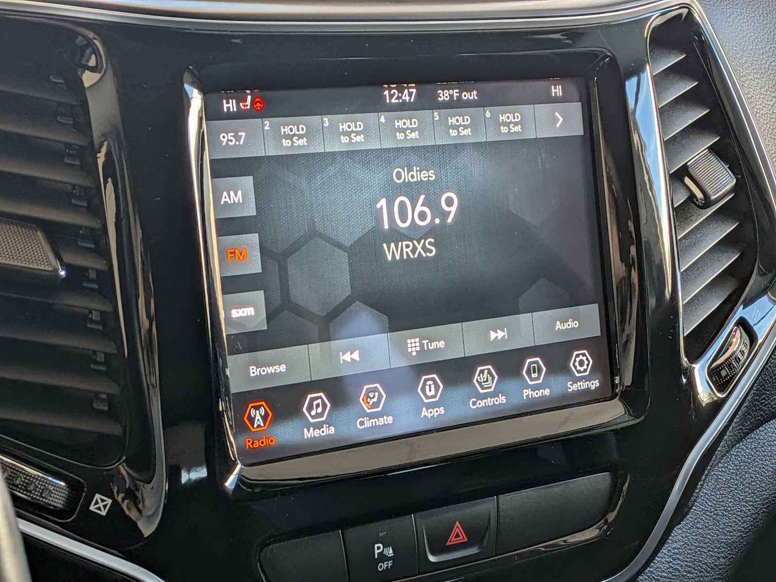 Certified 2020 Jeep Cherokee Limited image 26