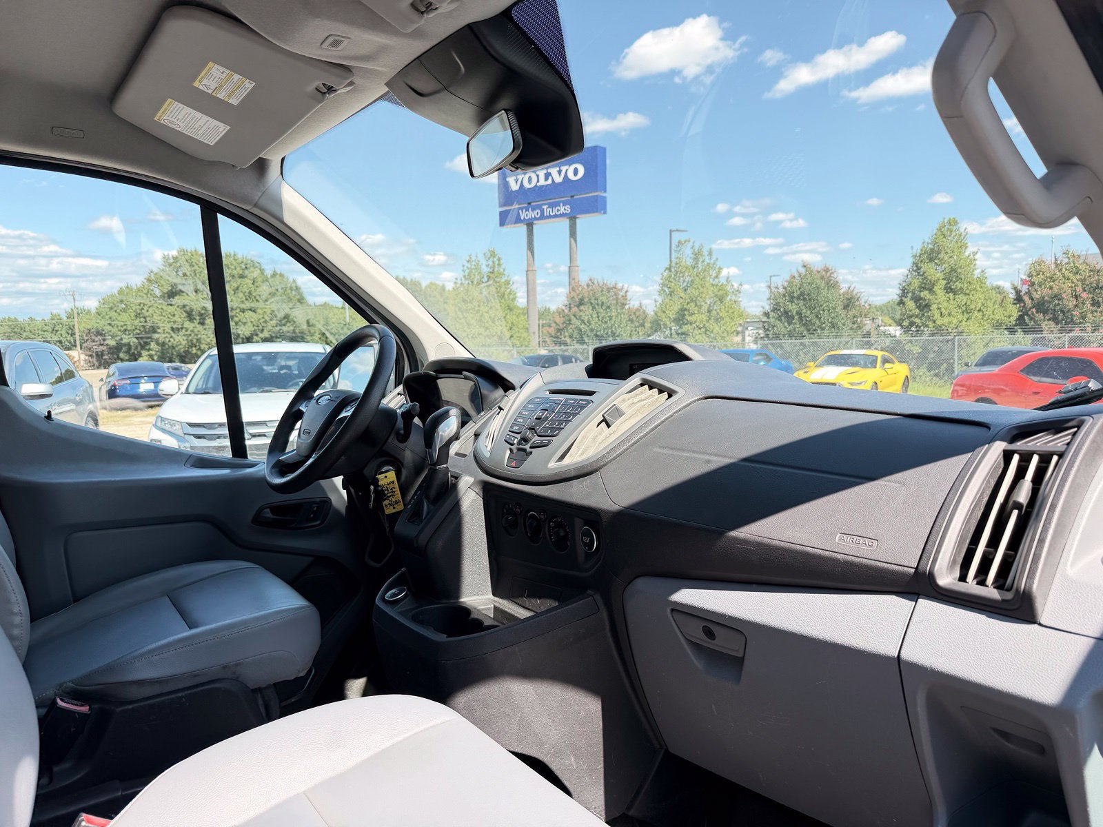 Used 2018 Ford Transit 150 130 Low Roof RWD image 26