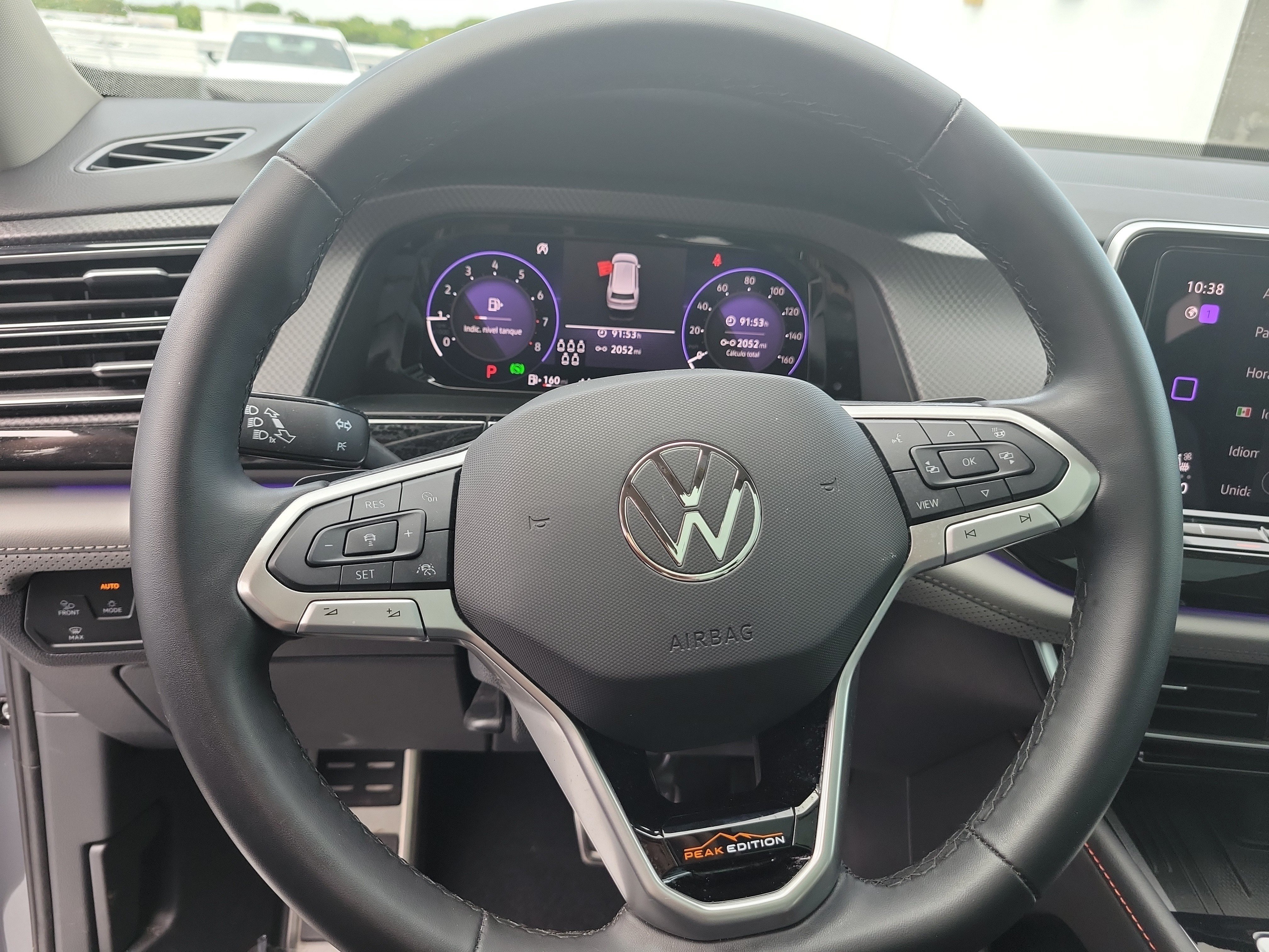 Used 2026 Volkswagen Atlas Peak Edition AWD/4WD image 29