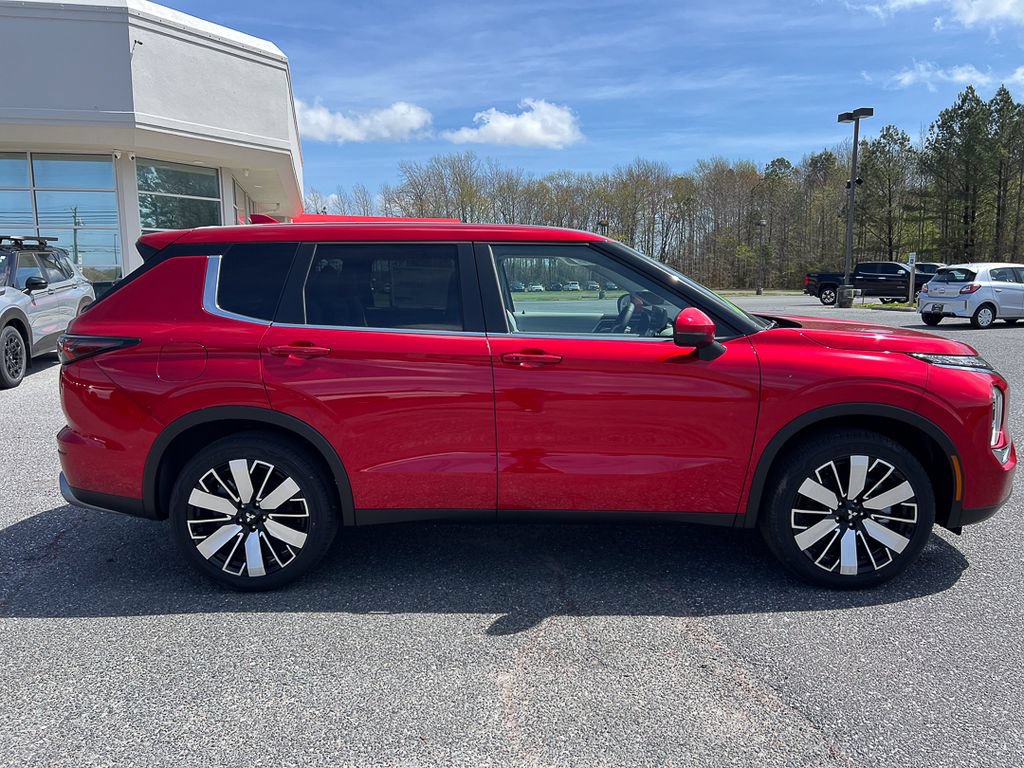 New 2025 Mitsubishi Outlander SE FWD image 7