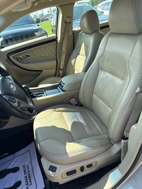Used 2018 Ford Taurus Limited FWD image 9