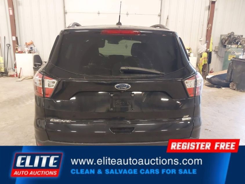 Used 2018 Ford Escape SE image 31