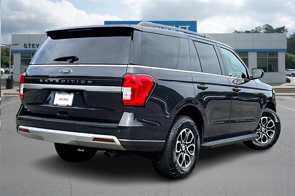 Used 2024 Ford Expedition XLT image 6