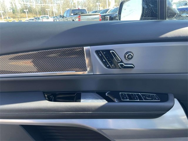 Used 2026 Cadillac Vistiq Sport image 12