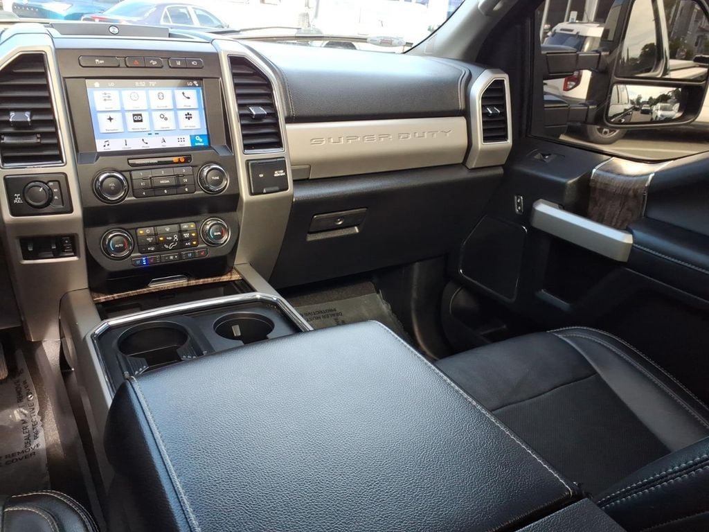 Used 2019 Ford F250 Lariat w/ Lariat Ultimate Package AWD/4WD image 16
