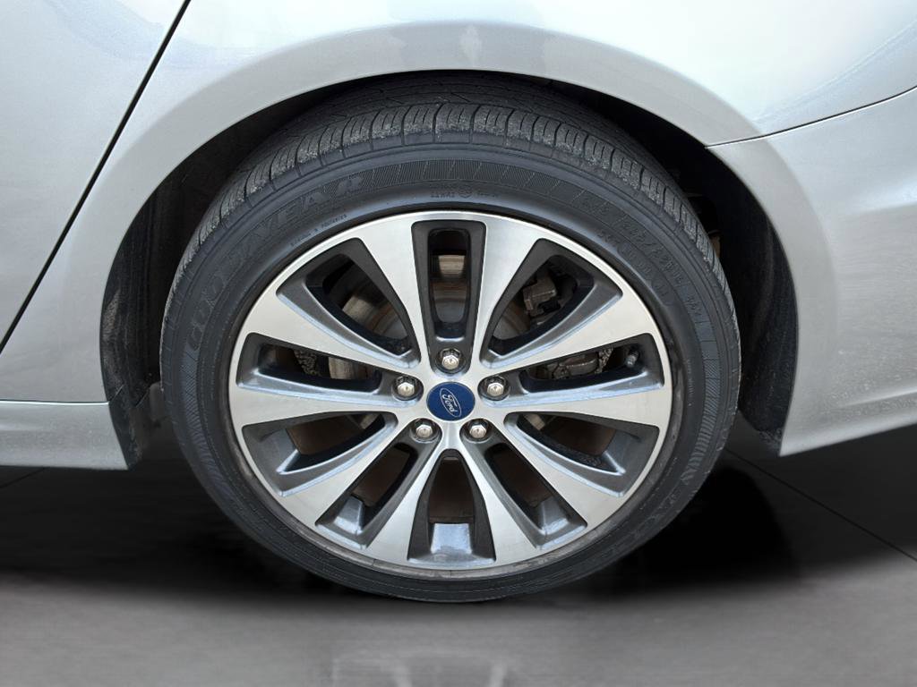 Used 2020 Ford Fusion SE image 37