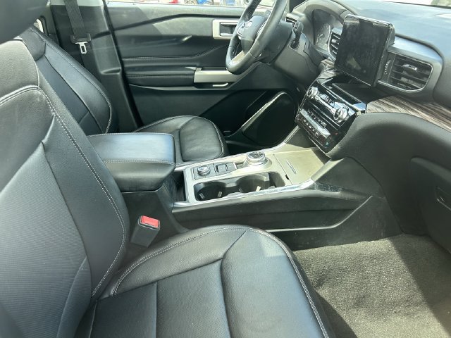 Certified 2023 Ford Explorer Limited w/ Equipment Group 301A AWD/4WD image 14