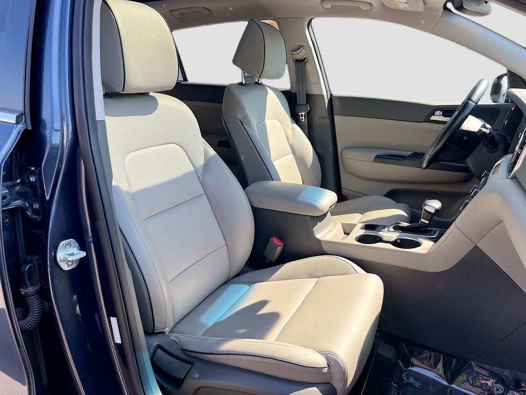Certified 2017 Kia Sportage EX w/ EX Premium Package FWD image 33