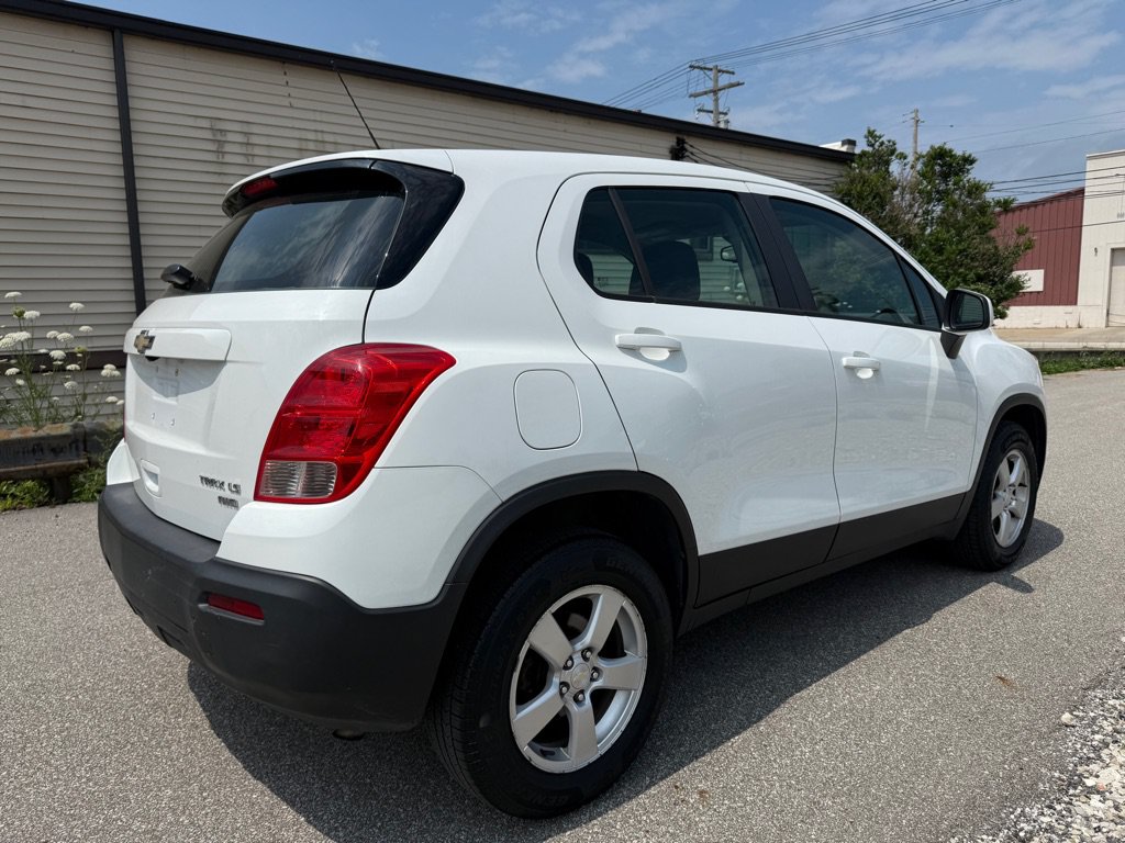 Used 2016 Chevrolet Trax LS AWD/4WD image 3