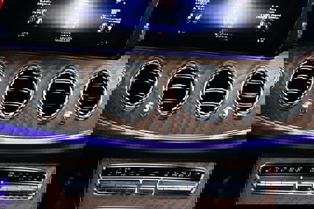 Certified 2022 Mercedes-Benz E 350 4MATIC Sedan image 16