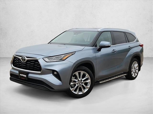 Used 2023 Toyota Highlander Limited