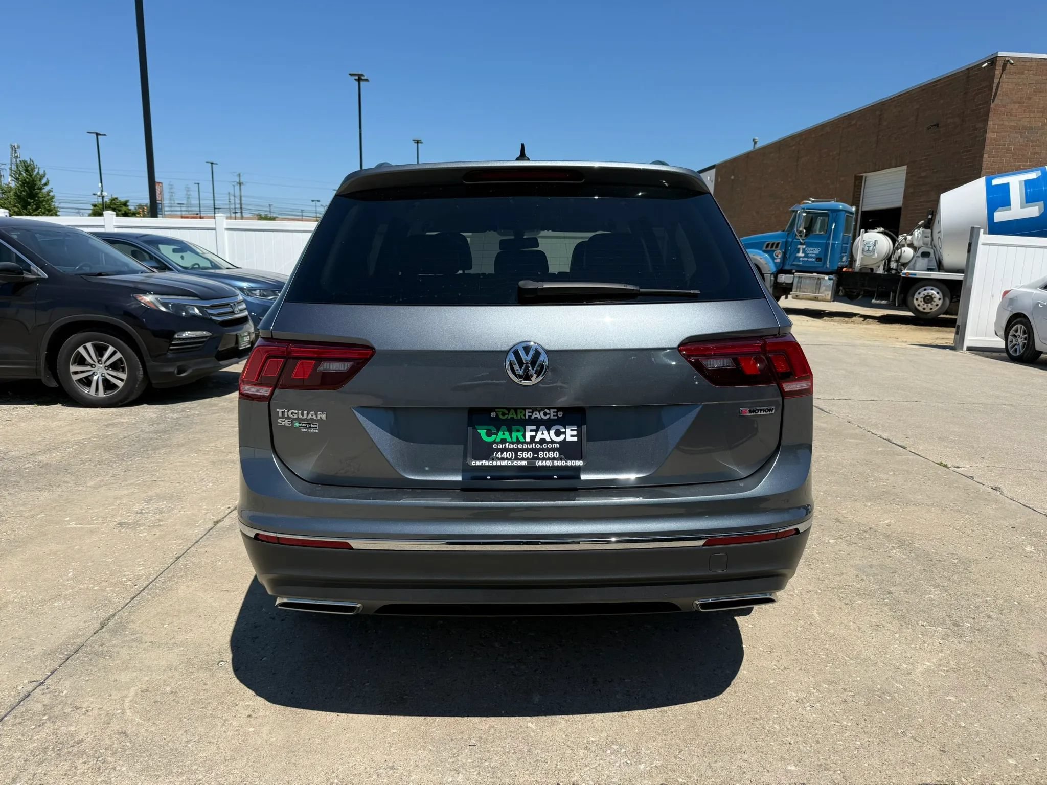 Used 2021 Volkswagen Tiguan SE R-Line AWD/4WD image 11