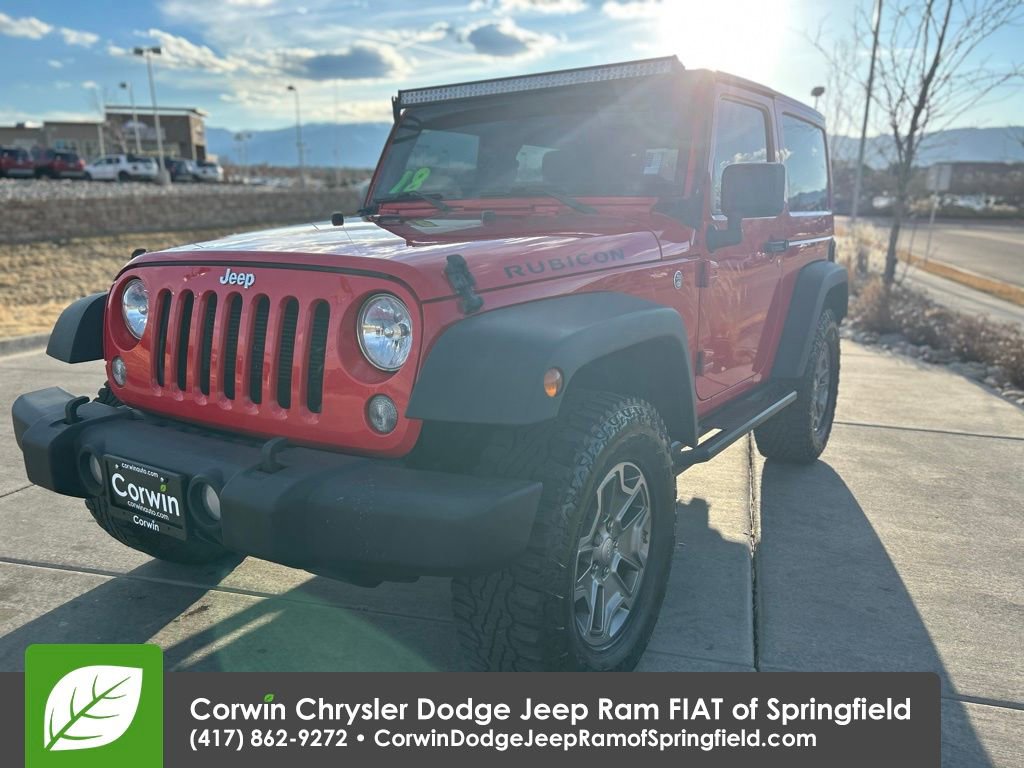 Used 2018 Jeep Wrangler Rubicon w/ Connectivity Group AWD/4WD image 3