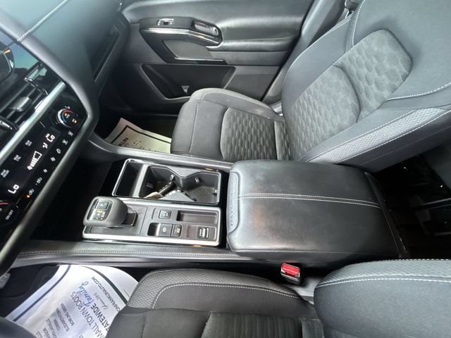 Certified 2022 Nissan Pathfinder SV FWD image 26
