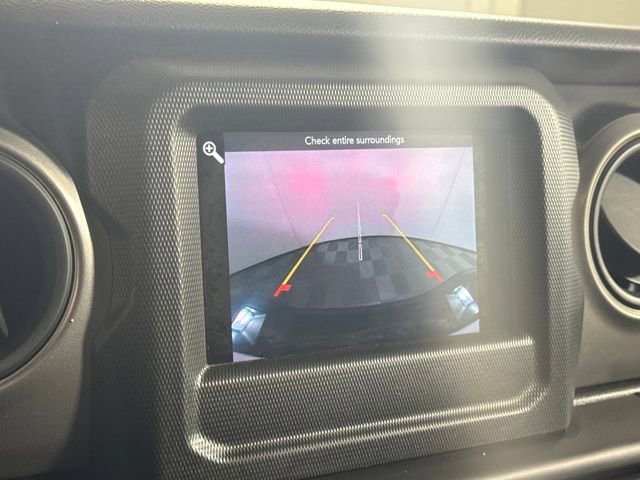 Used 2021 Jeep Gladiator Sport image 37