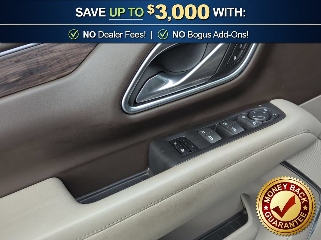 Used 2021 Chevrolet Tahoe Z71 w/ Luxury Package AWD/4WD image 16
