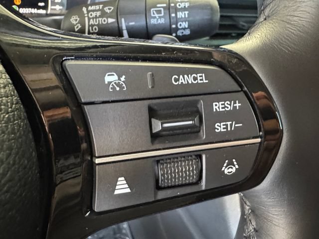 Used 2025 Honda Pilot Elite image 8