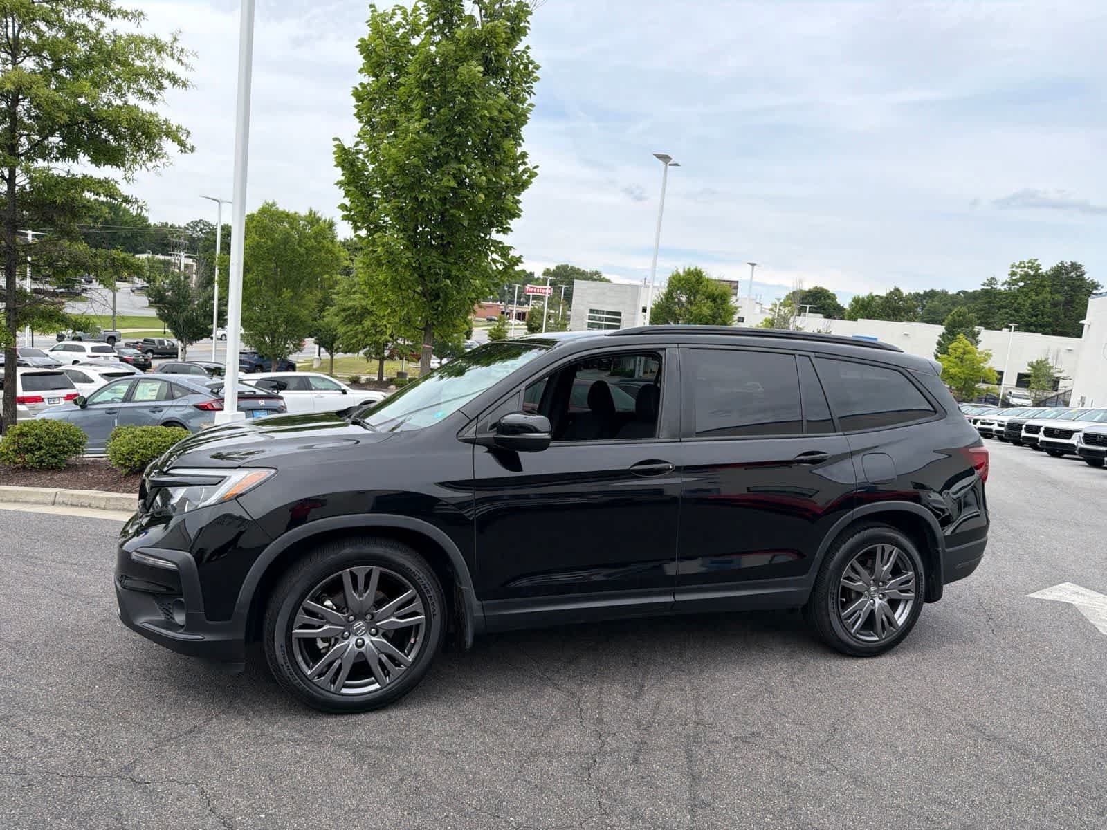 Used 2022 Honda Pilot Sport image 6