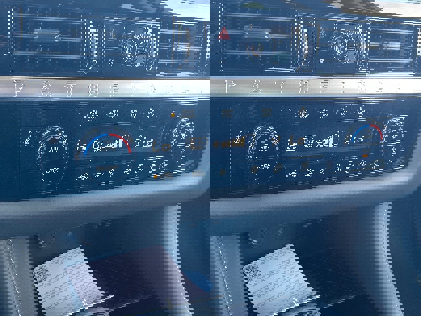 New 2026 Nissan Pathfinder SL image 29