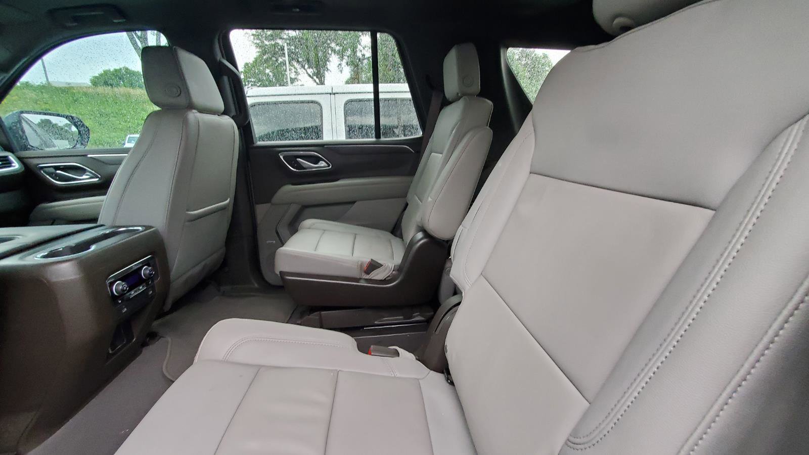 Used 2024 Chevrolet Tahoe LT w/ LT Signature Plus Package AWD/4WD image 5
