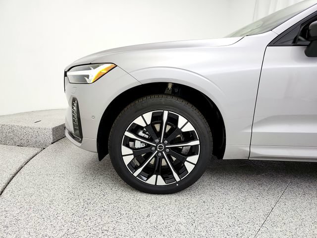 New 2026 Volvo XC60 B5 Plus w/ Protection Package Premier AWD/4WD image 25