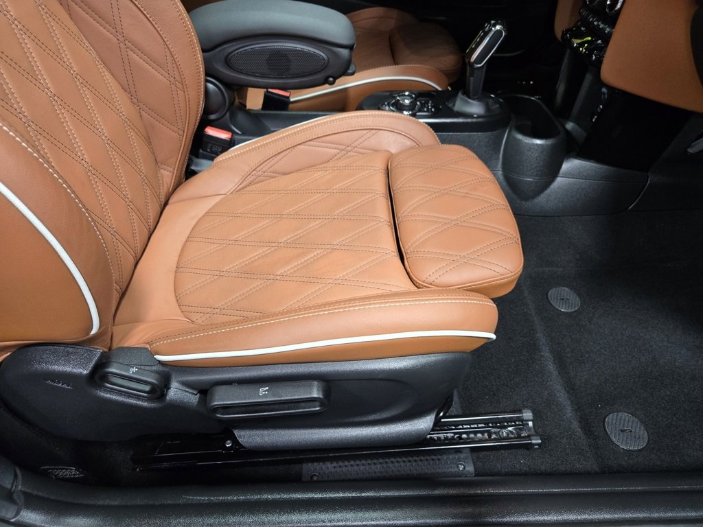 Used 2024 MINI Cooper SE image 44
