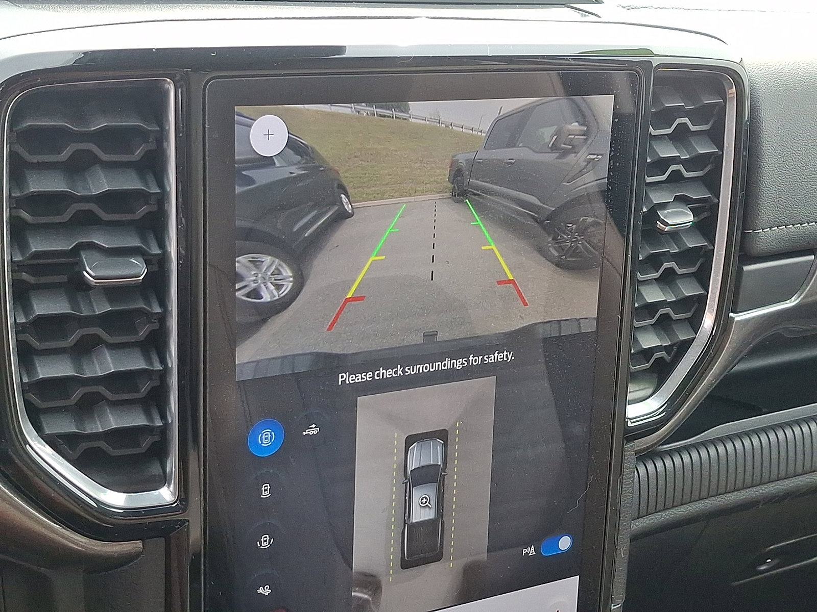 Certified 2024 Ford Ranger Lariat w/ FX4 Off-Road Package image 18