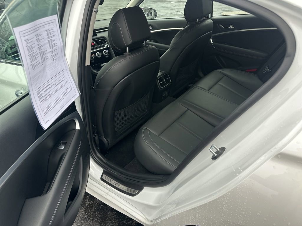 Used 2020 Genesis G70 2.0T image 29