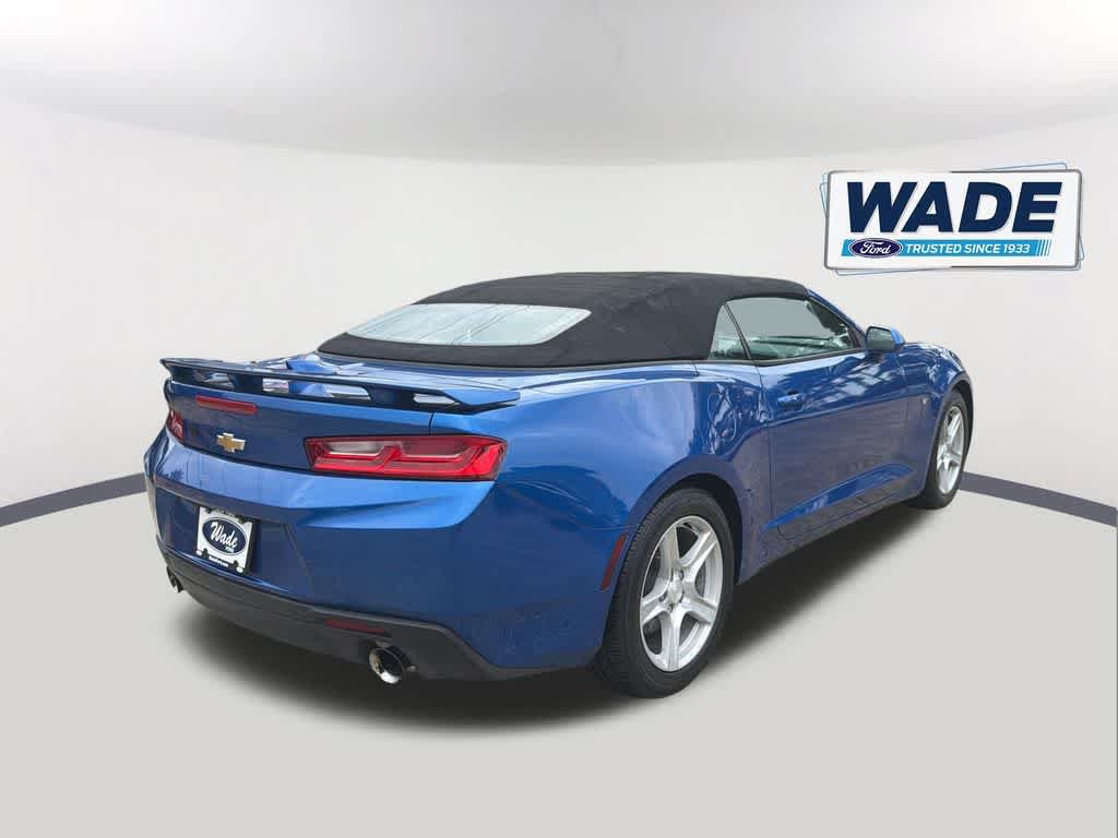 Used 2017 Chevrolet Camaro LT w/ Technology Package RWD image 5