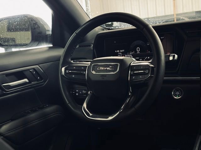 Used 2025 GMC Terrain Elevation image 21