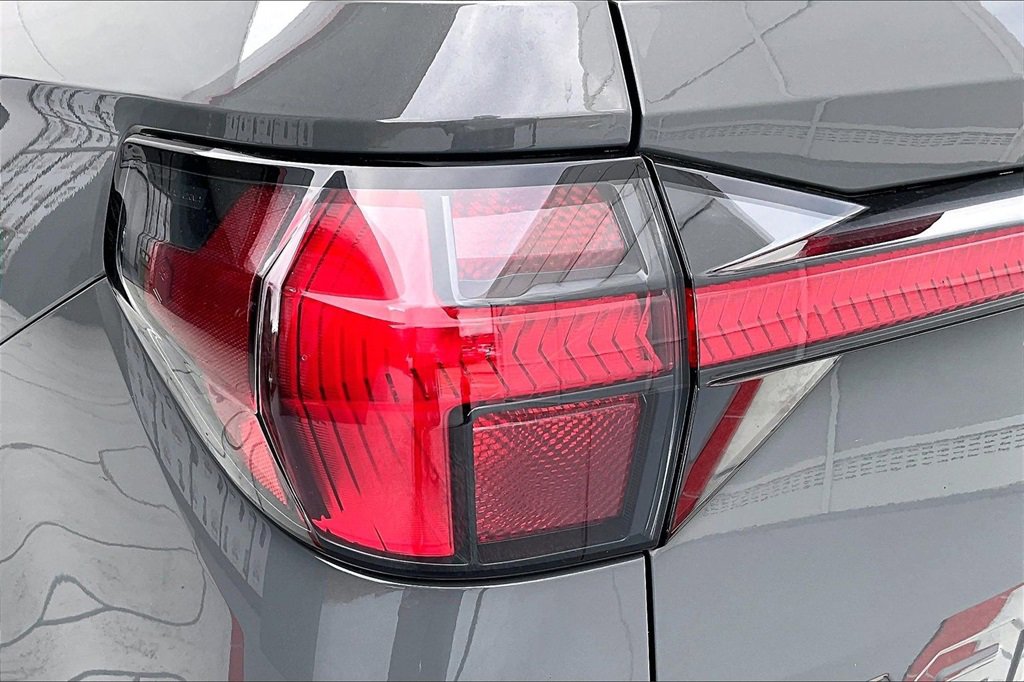 Used 2023 Hyundai Santa Cruz Limited image 24