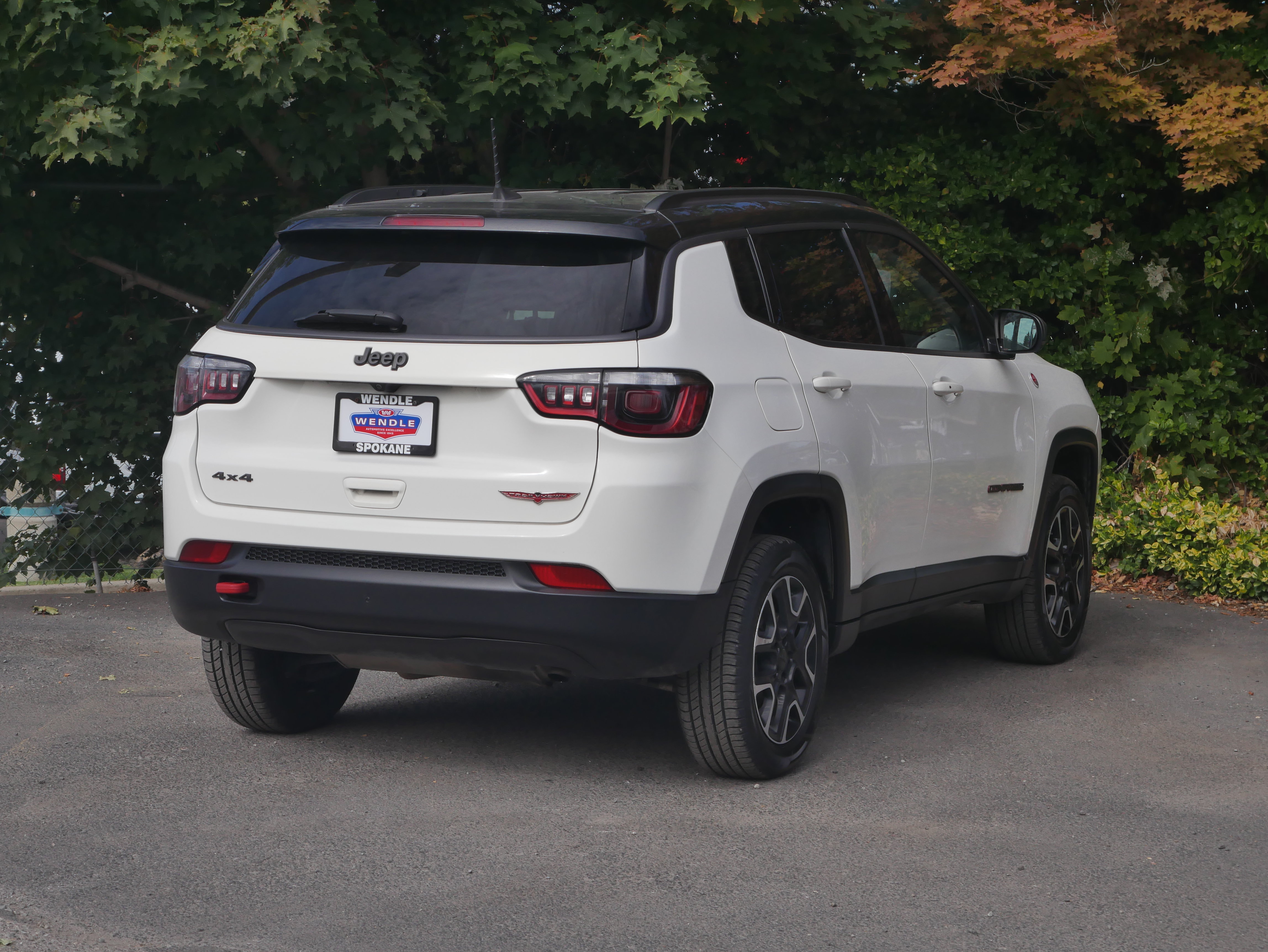Used 2019 Jeep Compass Trailhawk AWD/4WD image 25