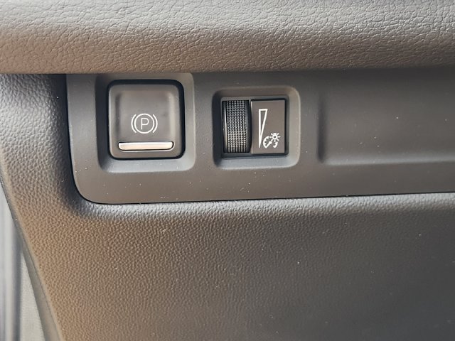 Used 2024 Cadillac XT4 Luxury FWD image 21