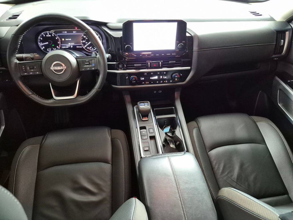 Used 2025 Nissan Pathfinder SL FWD image 25