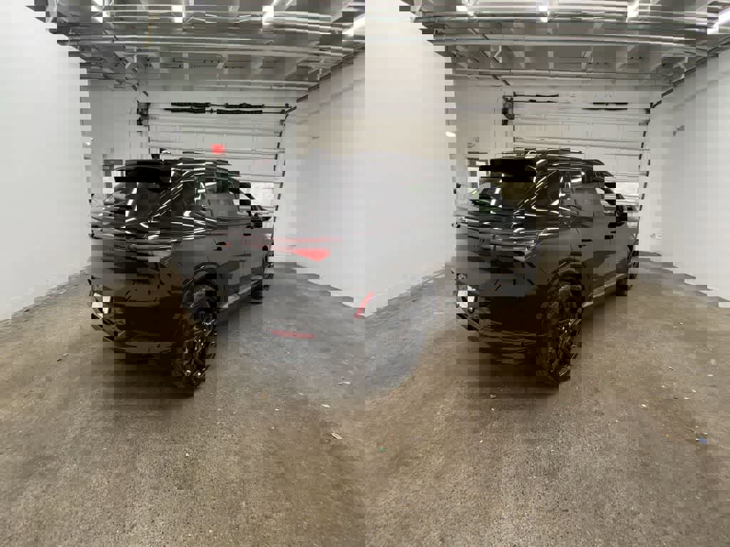 Used 2024 Chevrolet Equinox EV RS image 6