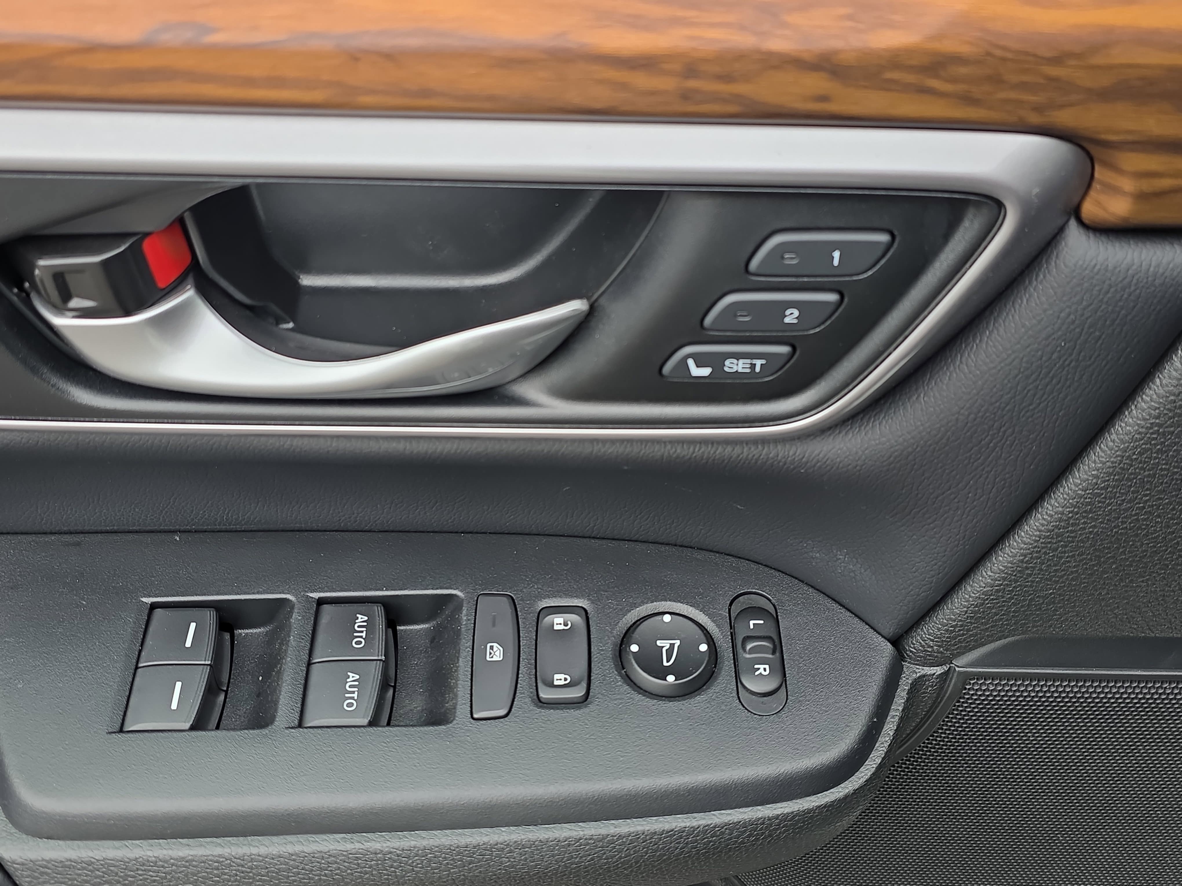 Used 2018 Honda CR-V EX-L image 26