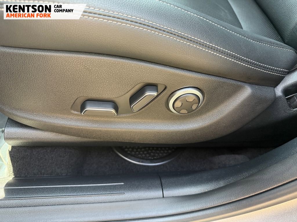 Used 2025 Genesis GV70 2.5T image 32