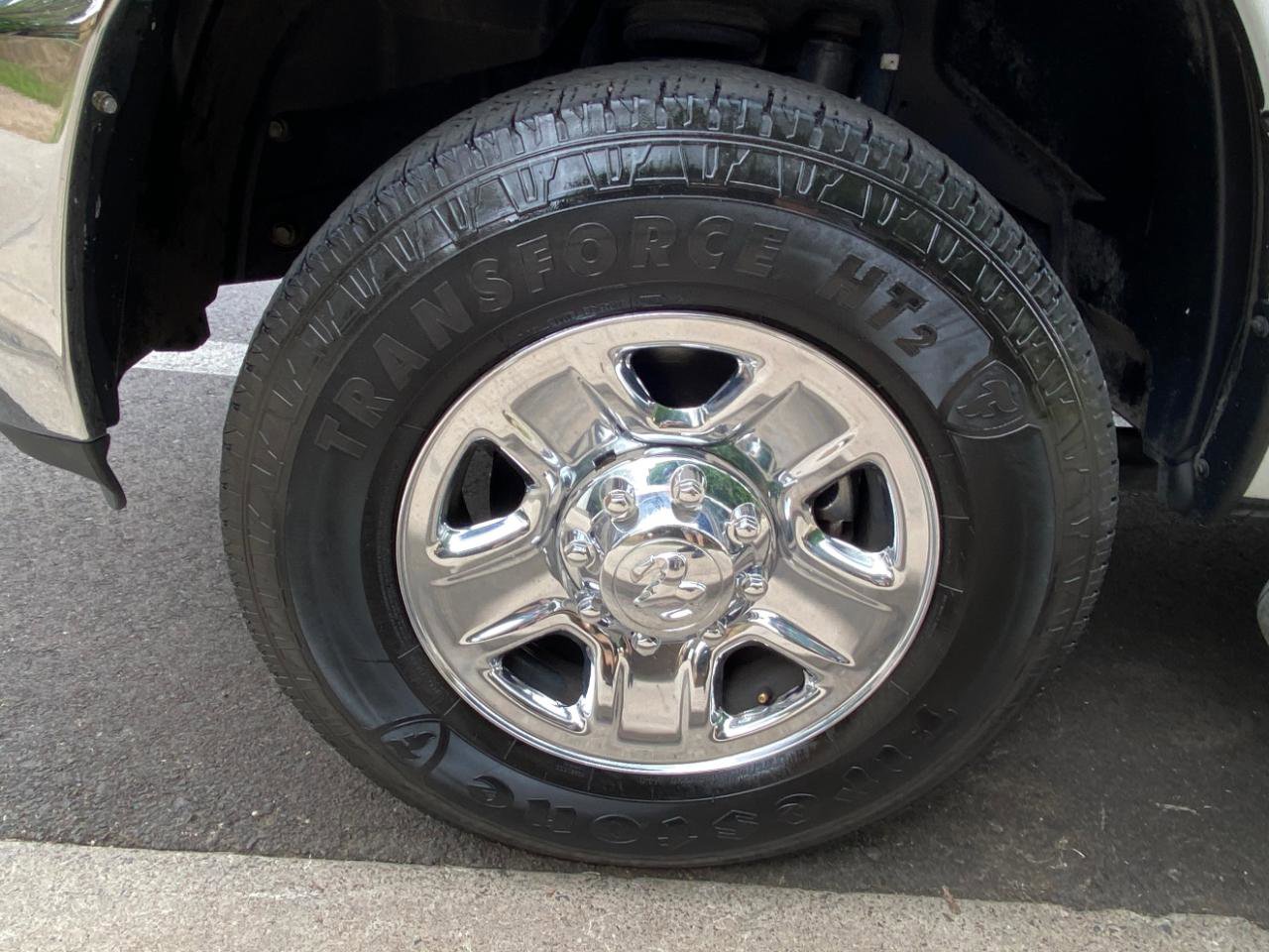 Used 2018 RAM 2500 Tradesman w/ Chrome Appearance Group image 21