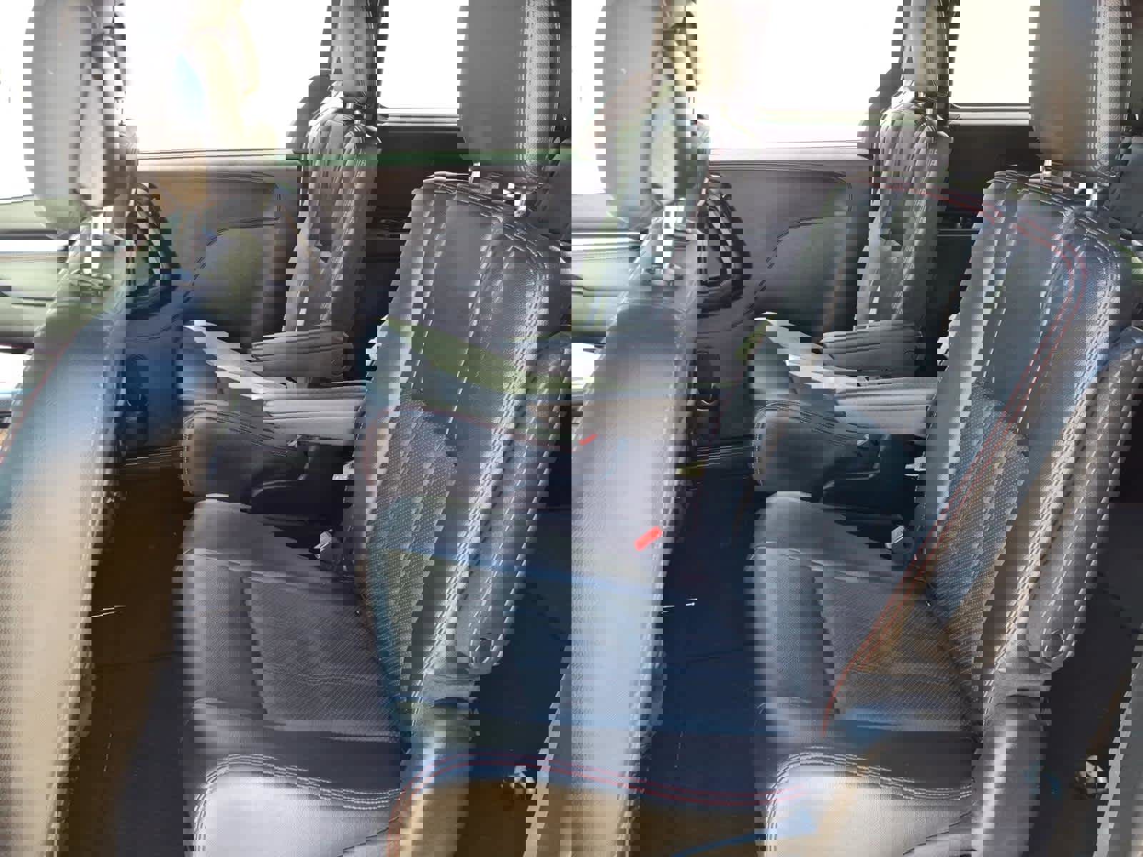 Used 2016 Dodge Grand Caravan R/T image 19