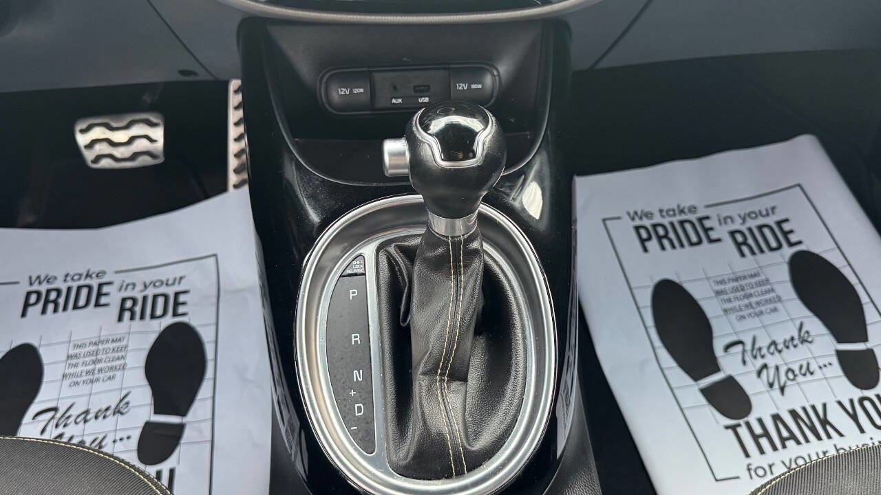 Used 2014 Kia Soul + w/ Audio Package FWD image 12