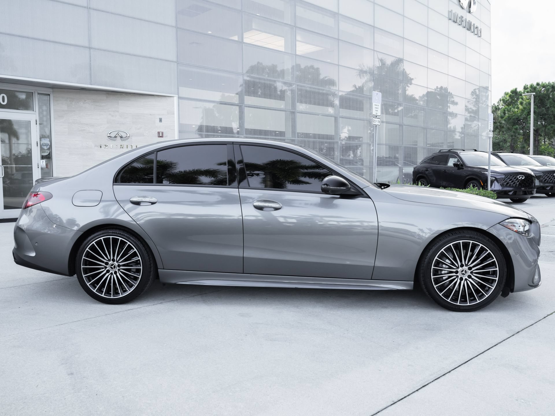 Used 2024 Mercedes-Benz C 300 Sedan image 26