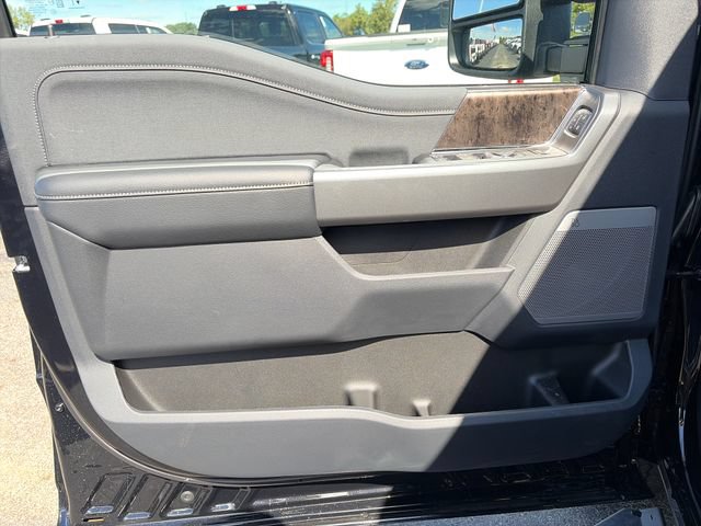 New 2027 Ford F350 Lariat w/ Black Appearance Package AWD/4WD image 17