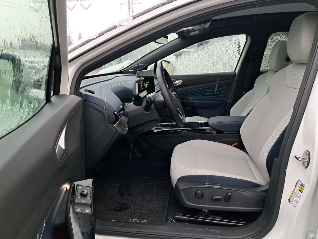 New 2025 Volkswagen ID.4 Pro S Plus AWD/4WD image 11
