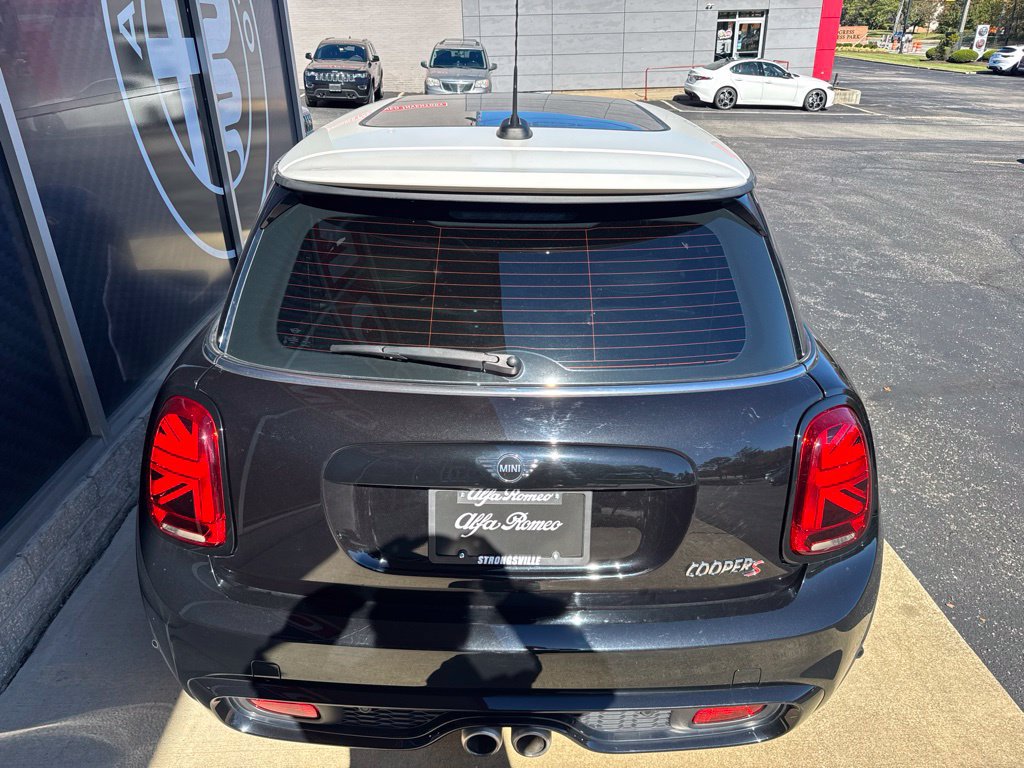 Used 2021 MINI Cooper S w/ Premium Package FWD image 11