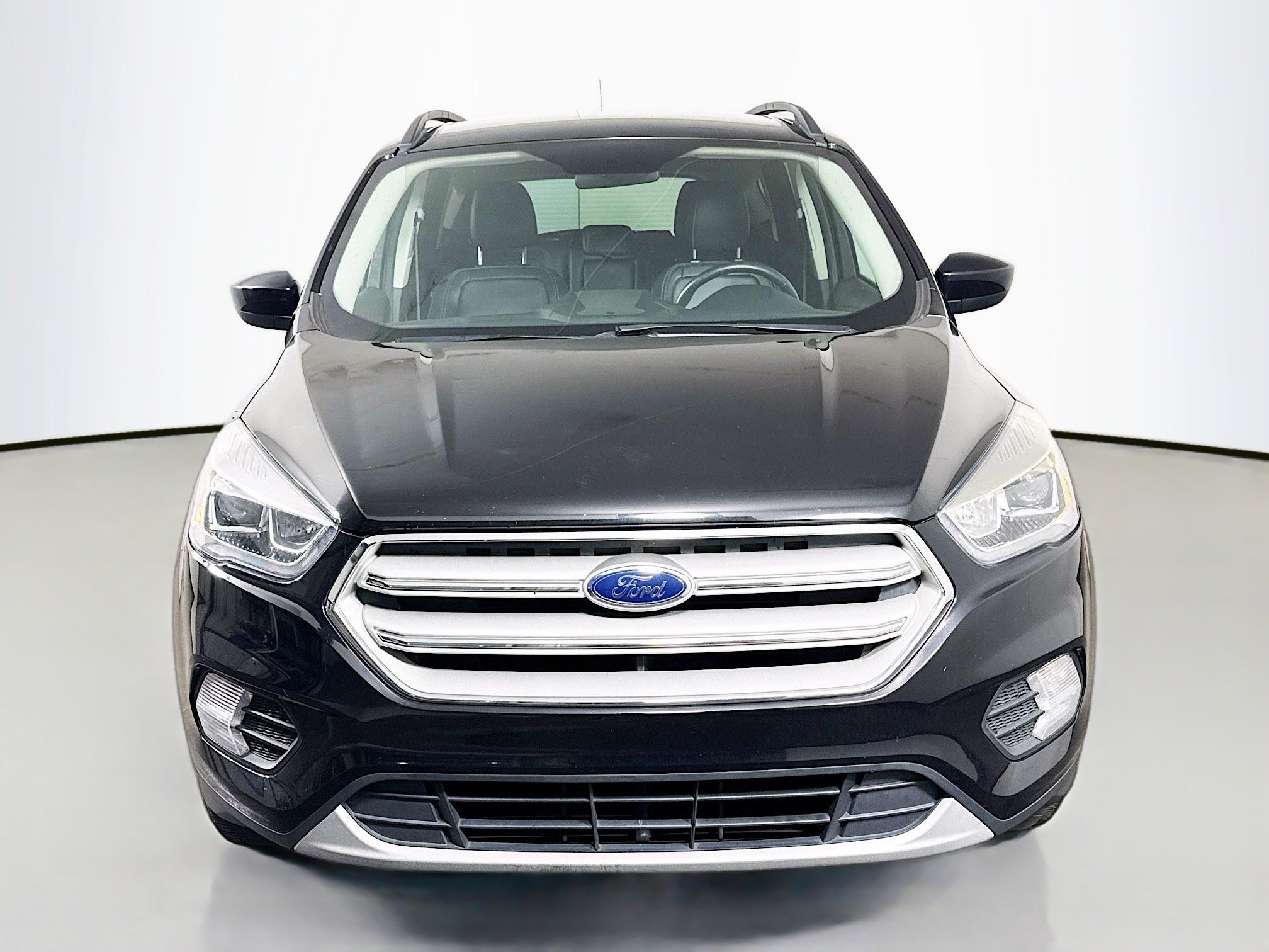 Used 2019 Ford Escape SEL image 2